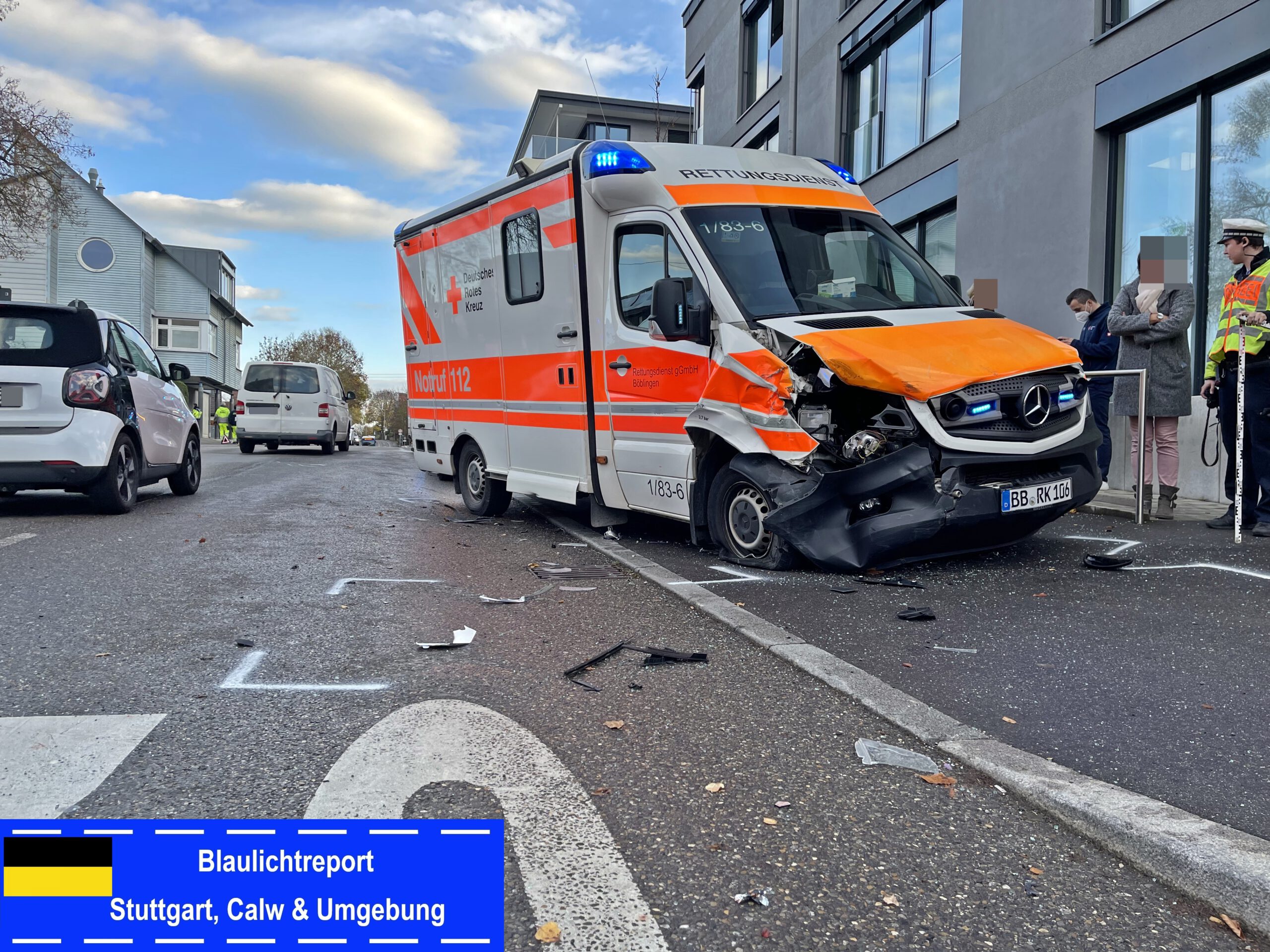 14.11.2022-Dagersheim: Unfall mit Rettungswagen auf Einsatzfahrt